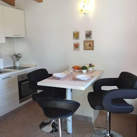 Apartment Slanac 3 *