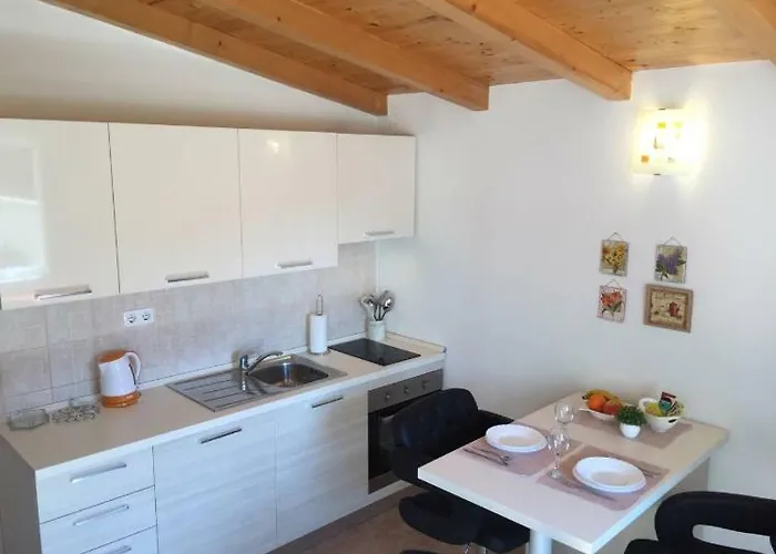 Slanac 3 Apartamento Veli Iž